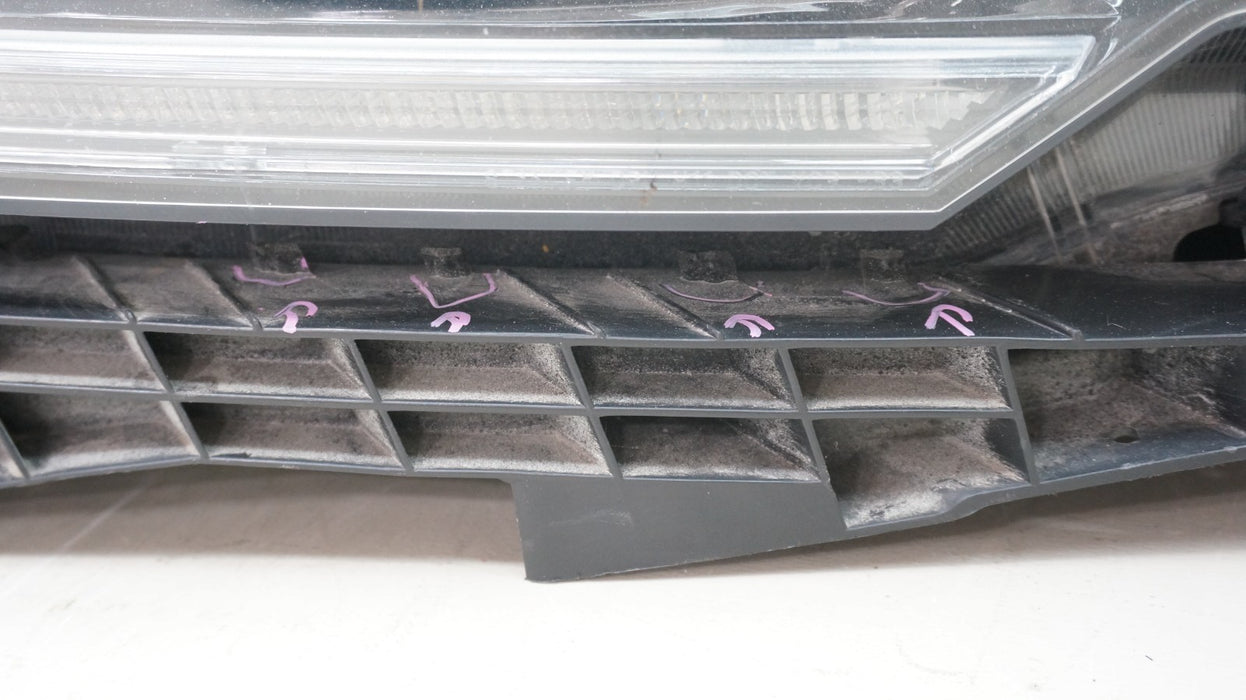 2015-2016 HONDA CR-V FRONT RIGHT PASSENGER SIDE HALOGEN HEADLIGHT OEM