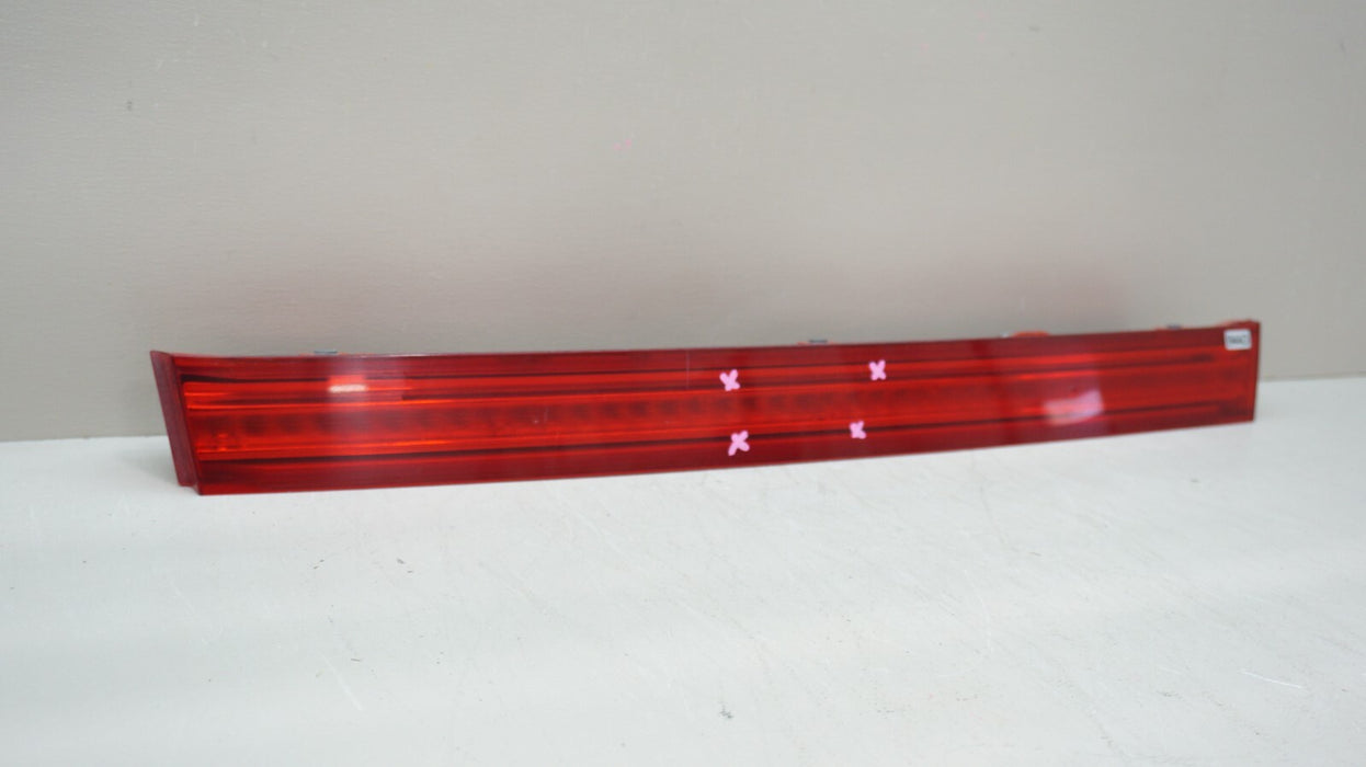 2015-2019 LINCOLN MKC REAR CENTER THIRD BRAKE TAIL LIGHT OEM EJ7B-13B433-A