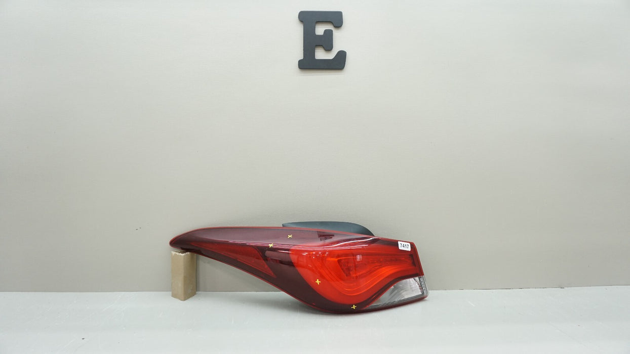 2014-2016 HYUNDAI ELANTRA REAR LH LEFT DRIVER SIDE OUTER TAIL LIGHT OEM