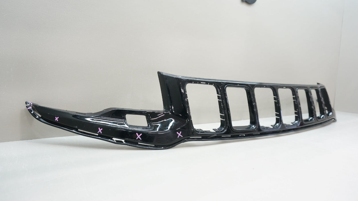 2017-2021 JEEP GRAND CHEROKEE FRONT BUMPER RADIATOR GRILLE OEM