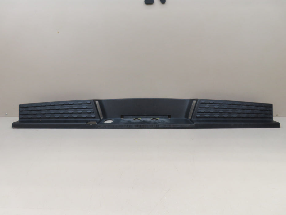 2019-2024 RAM 1500 REAR STEP PAD TRIM OEM 68299105