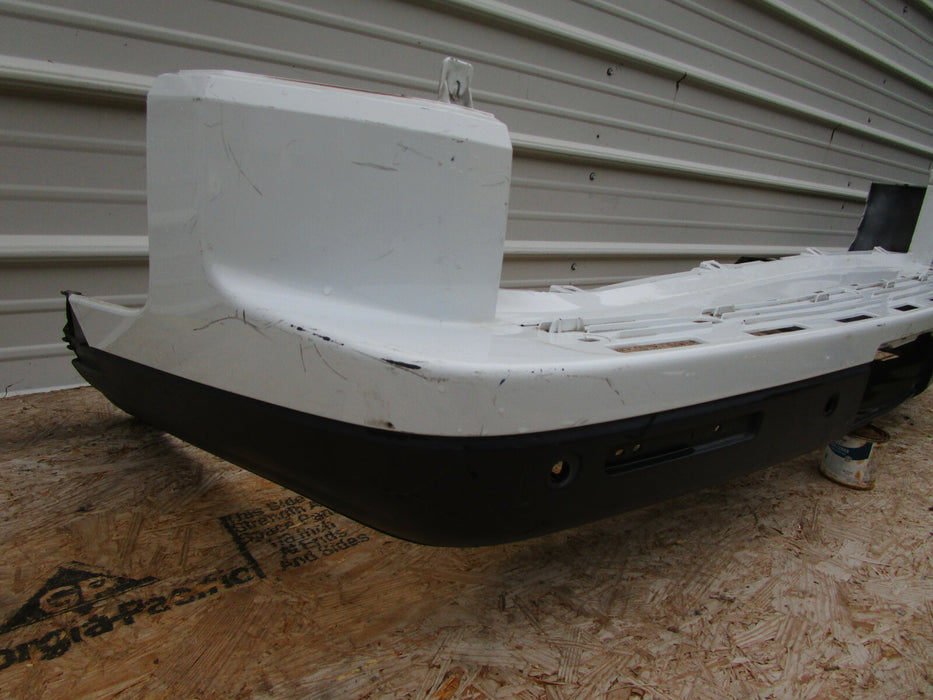 2005 2006 2007 2008 Land Rover LR3 HSE/SE w/Sensor Holes Rear Bumper Cover OEM