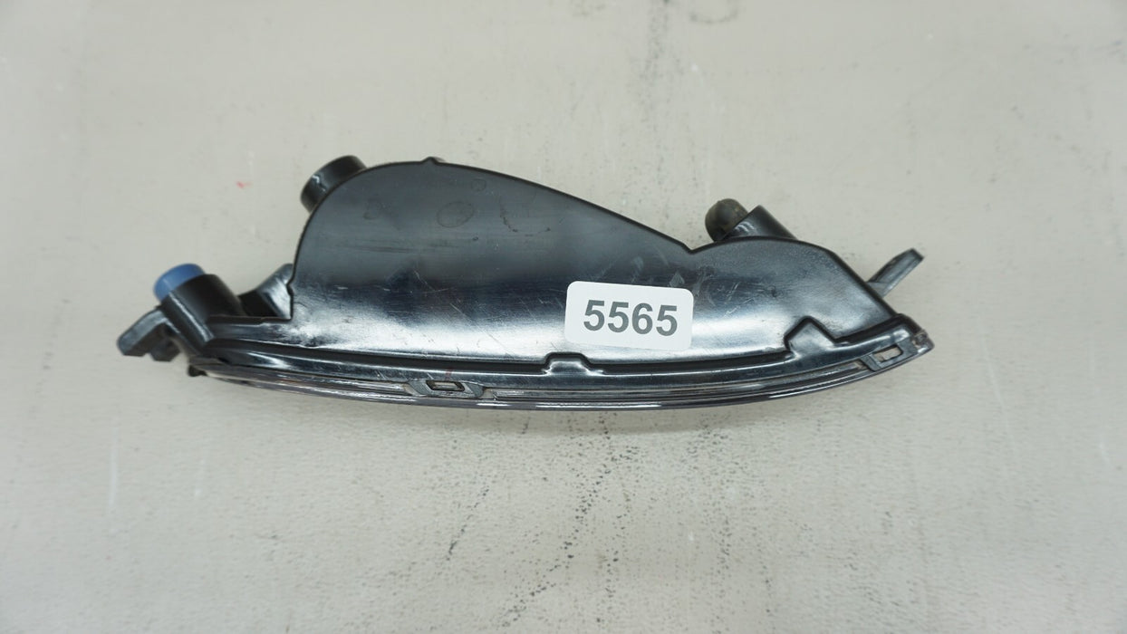 2017-2019 VOLKSWAGEN BEETLE FRONT RIGHT PASSENGER SIDE TURN SIGNAL LIGHT OEM