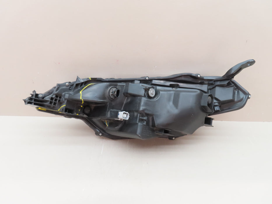 2017 2018 2019 TOYOTA COROLLA FRONT RIGHT PASSENGER HEADLIGHT LED OEM