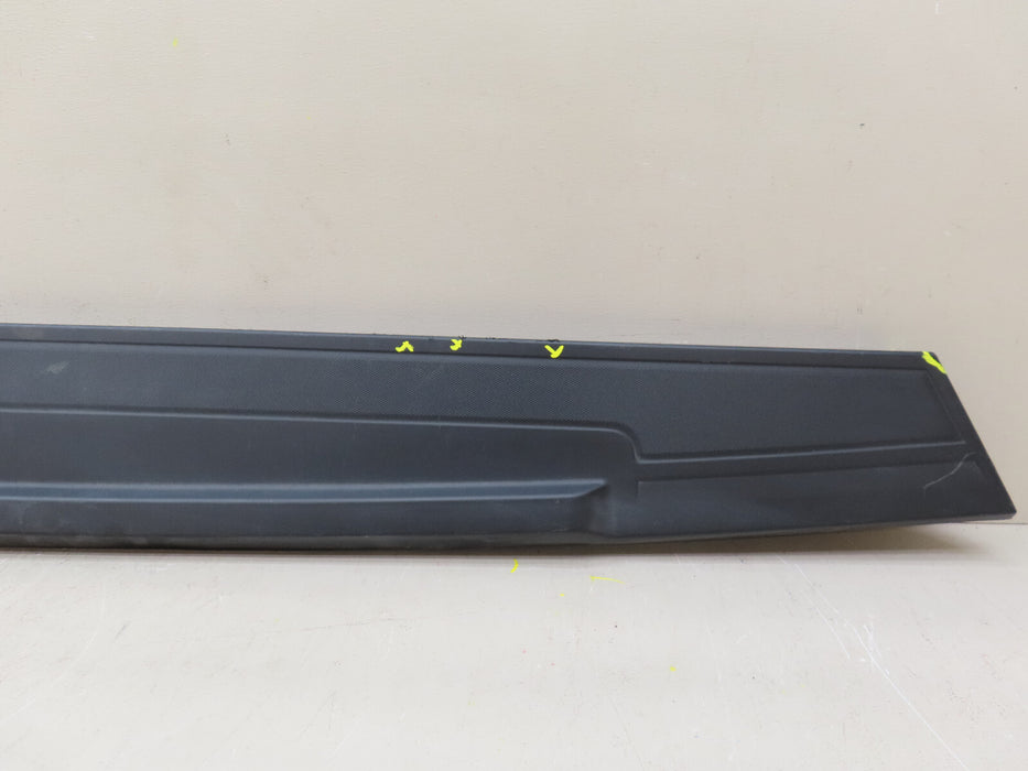 2019 2020 CHEVROLET GMC SILVERADO-SIERRA 1500 REAR UPPER TAILGATE MOLDING OEM