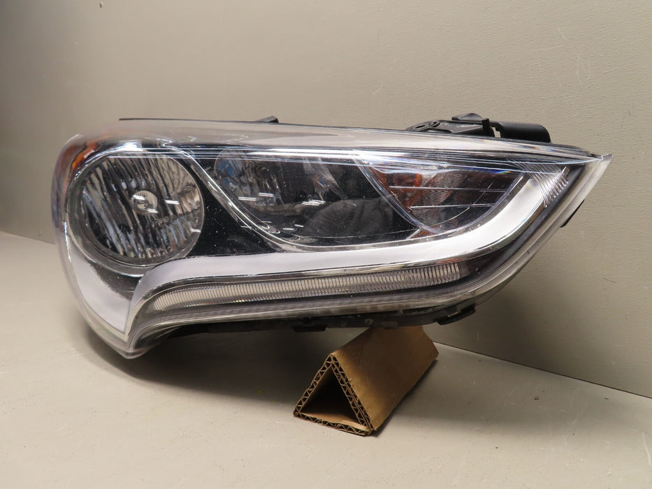 2012-2017 Hyundai Veloster Right RH Halogen w/LED Headlight lamp OEM