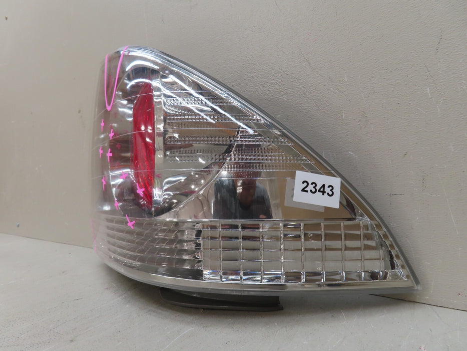 2002 2003 LEXUS IS300 REAR RIGHT PASSENGER SIDE TAIL LIGHT HALOGEN OEM