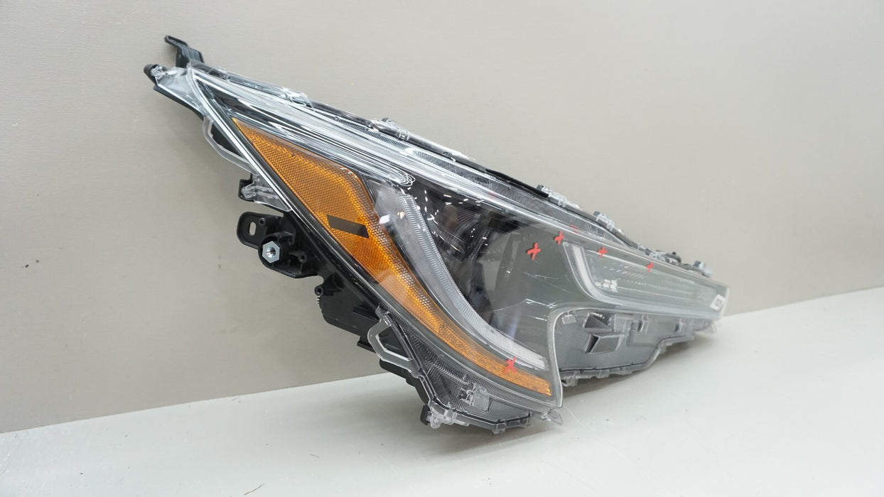 2020-2022 TOYOTA COROLLA FRONT RH RIGHT PASSENGER SIDE HEADLIGHT OEM
