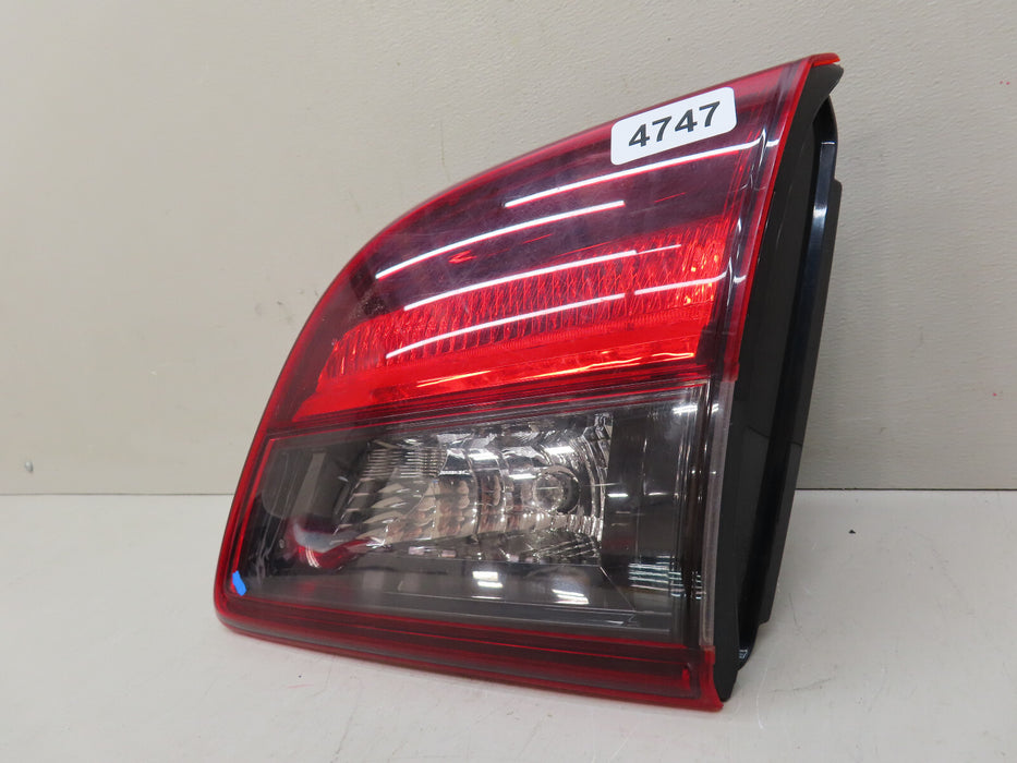 2013-2015 MAZDA CX-9 REAR RIGHT PASSENGER SIDE INNER TRUNK TAILLIGHT LAMP OEM