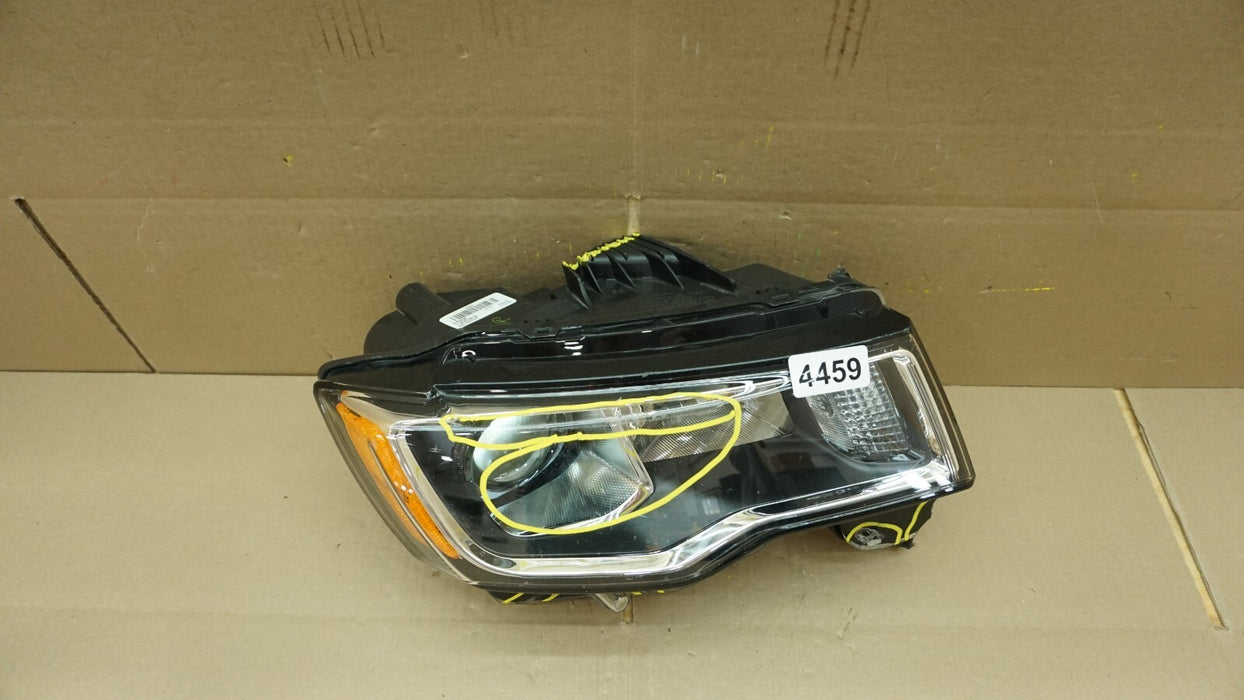 2017-2021 JEEP GRAND CHEEROKEE FRONT RIGHT PASSENGER SIDE  HEADLIGHT HALOGEN OEM