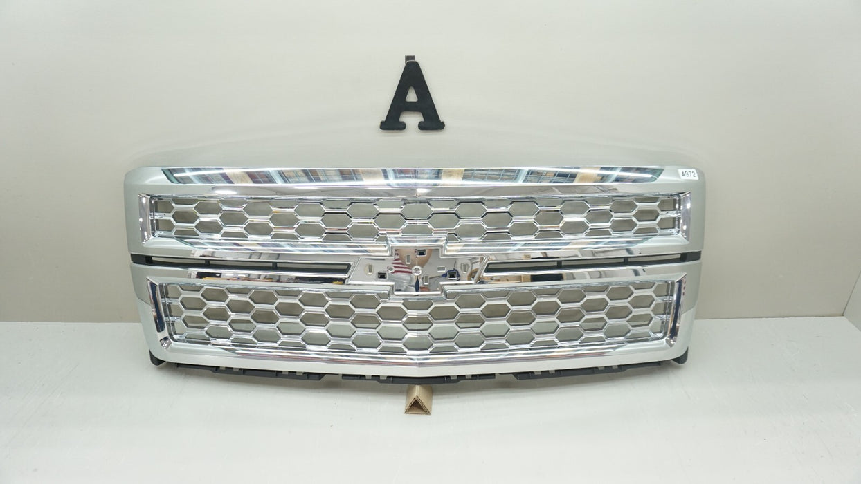 2014-2015 CHEVROLET SIVERADO 1500 FRONT RADIATOR GRILLE GRILL 23181411 OEM