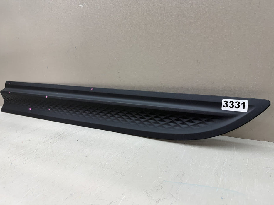 2019-2024 PORSCHE MACAN LH LEFT DRIVER DOOR LOWER MOLDING OEM 95B.837.889.1R