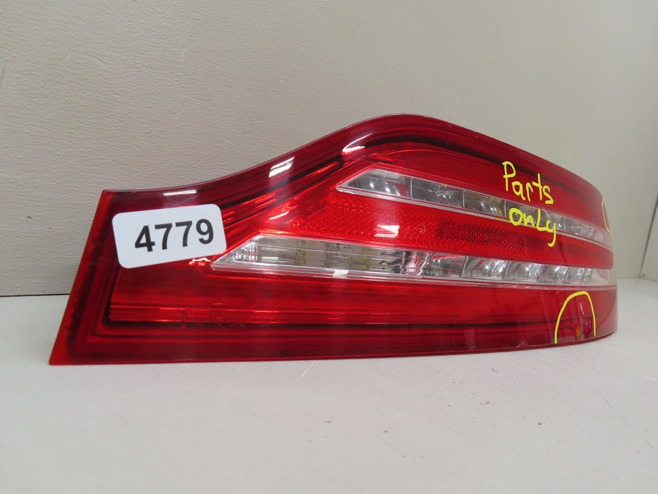 2015-2019 LINCOLN MKC REAR RIGHT PASSENGER SIDE TAIL LIGHT OEM PARTS ONLY