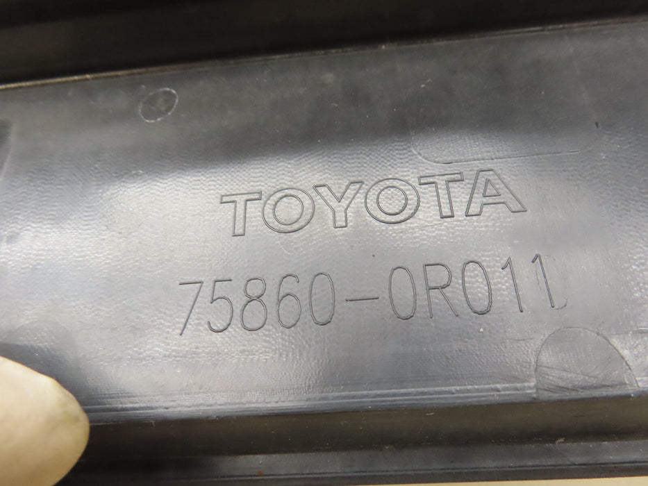 2019-2024 TOYOTA RAV4 LEFT DRIVER SIDE ROCKER PANEL MOLDING OEM 75860-0R011