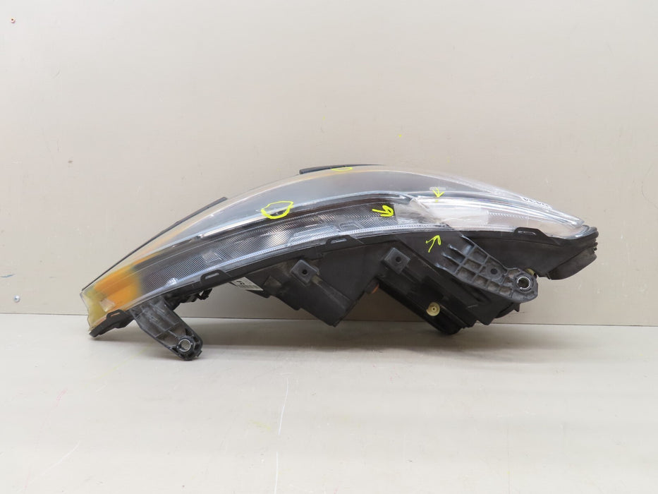 2017-2019 CHRYSLER PACIFICA FRONT RIGHT HEADLIGHT LAMP HALOGEN OEM 68228946AD