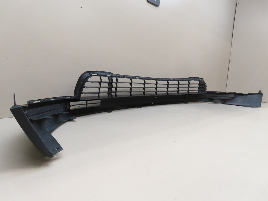 2014-2016 TOYOTA HIGHLANDER FRONT LOWER BUMPER COVER VALANCE OEM 52129-0E010