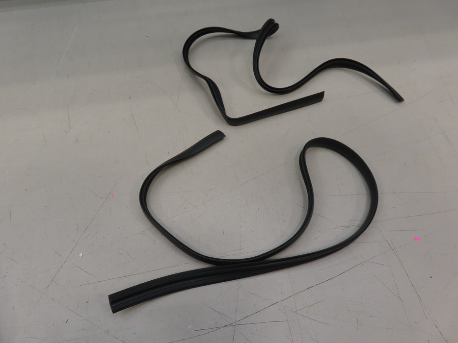 MASERATI GRECALE ROOF RACK BARS OEM 940001284