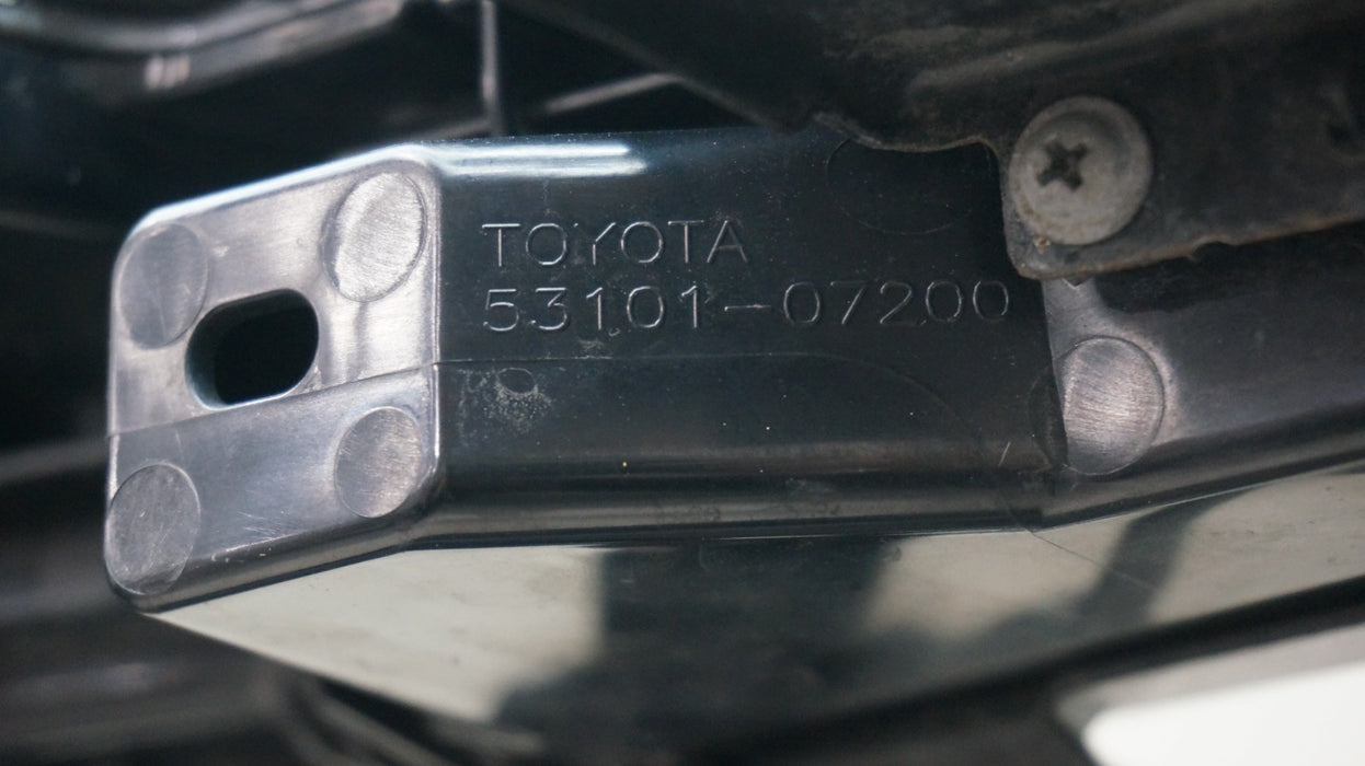 2019-2022 TOYOTA AVALON XSE XLE FRONT BUMPER COVER W/ GRILLE OEM