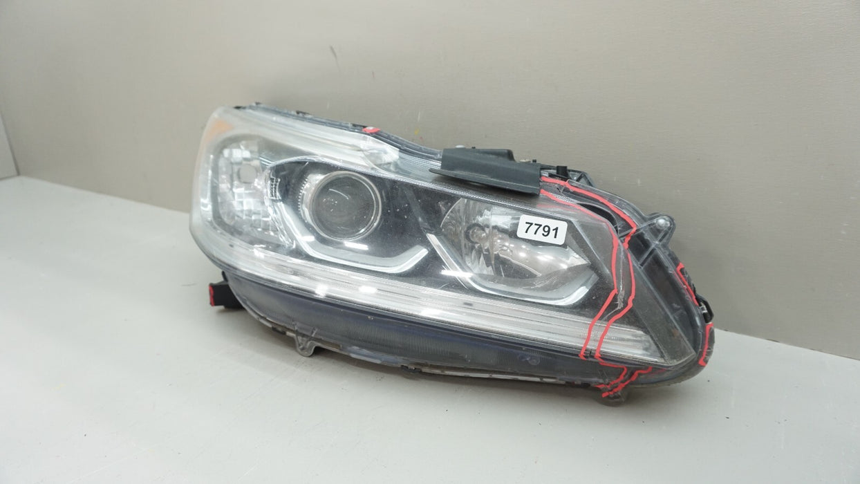 2016-2017 HONDA ACCORD FRONT RH RIGHT PASSENGER SIDE HEADLIGHT HALOGEN OEM