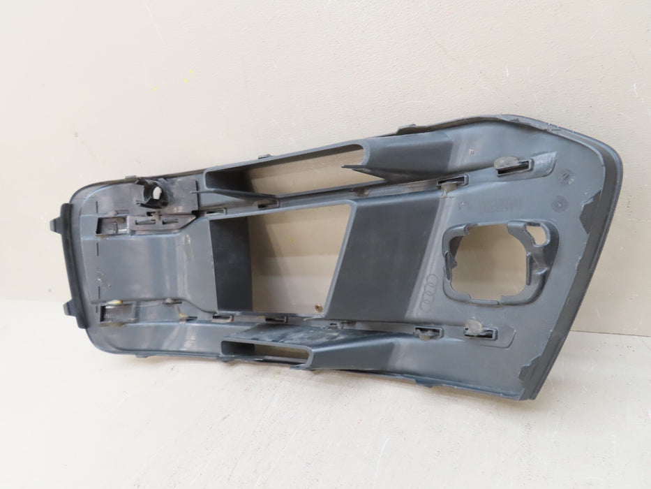 2016-2019 AUDI Q7 FRONT RIGHT PASSENGER FOG LIGHT BEZEL INSERT OEM 4M0807682R