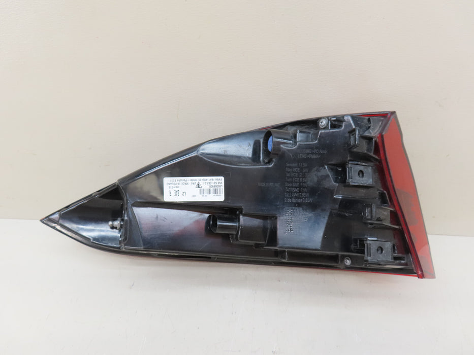 2015-2018 PORSCHE CAYENNE REAR RIGHT PASSENGER SIDE TAIL LIGHT LED OEM