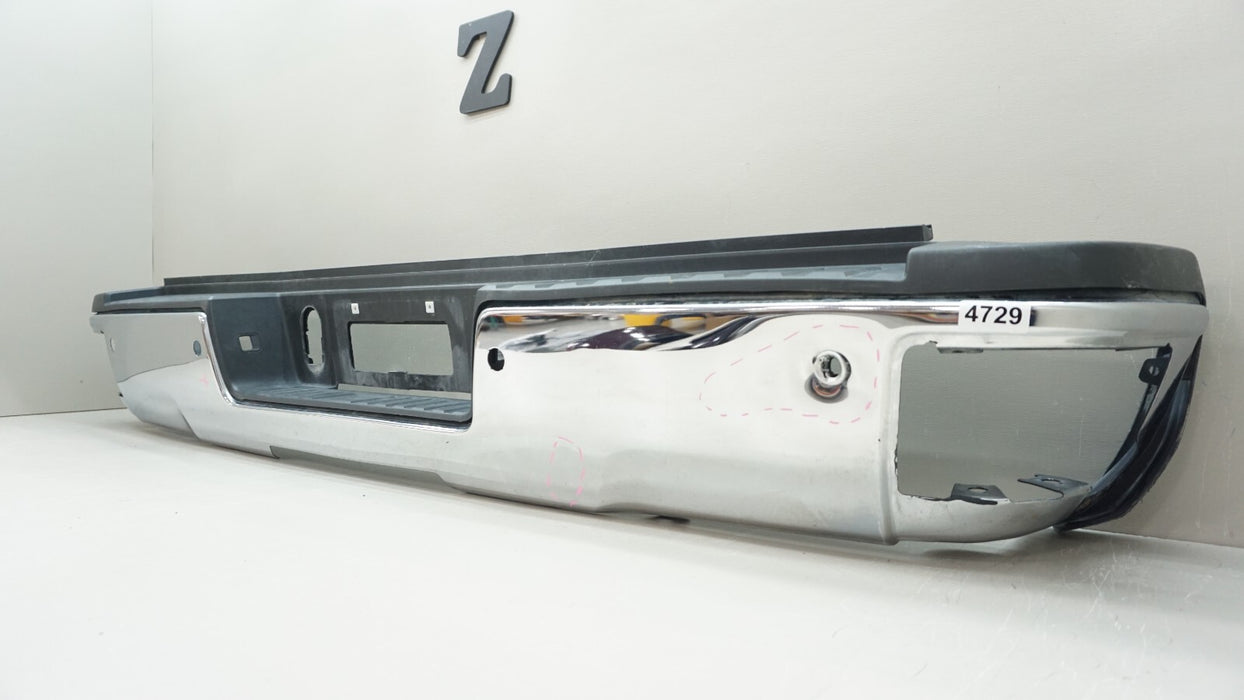 2016-2019 CHEVROLET SILVERADO GMC SIERRA 2500 REAR METAL BUMPER OEM 84204606
