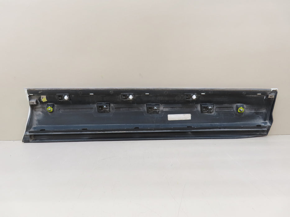 2018-2025 VOLKSWAGEN ATLAS FRONT LEFT DRIVER SIDE LOWER DOOR MOLDING OEM