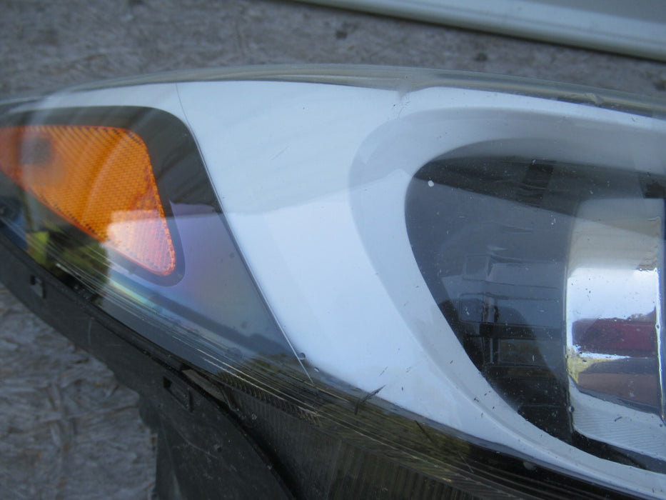 2017-2018 KIA FORTE FRONT RIGHT PASSENGER HEADLIGHT HALOGEN LIGHT LAMP OEM