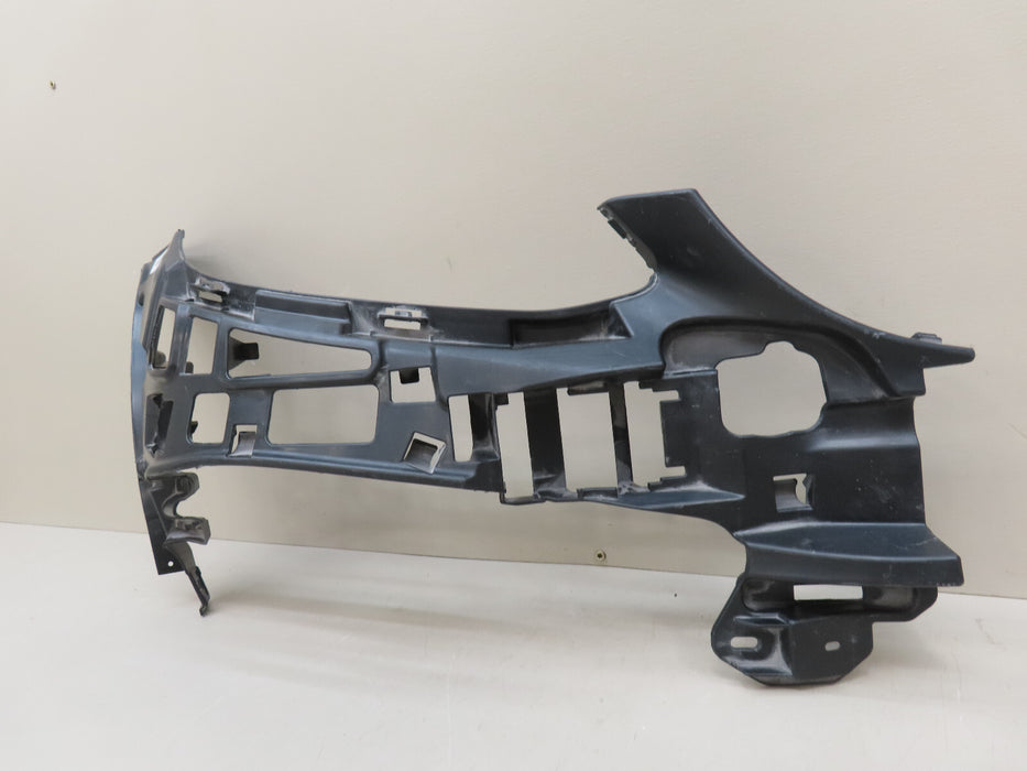 MERCEDES-BENZ C-CLASS FRONT BUMPER BRACKET OEM