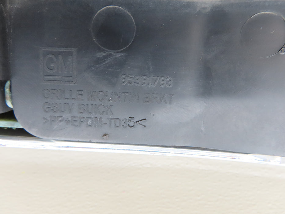 2013-2016 BUICK ENCORE FRONT BUMPER UPPER GRILL GRILLE OEM 95391793