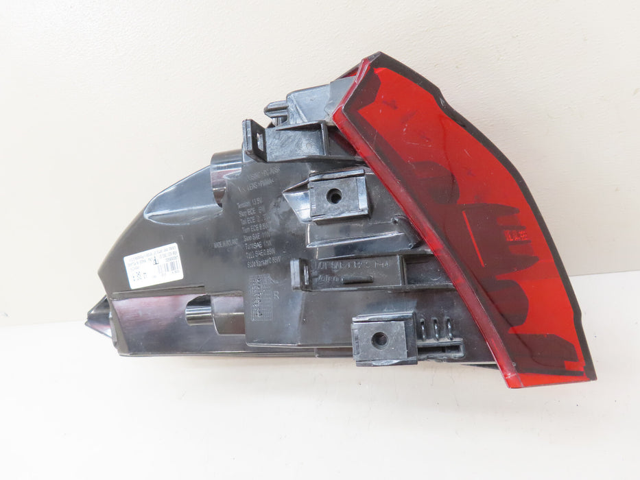 2015-2018 PORSCHE CAYENNE REAR RIGHT PASSENGER SIDE TAIL LIGHT LED OEM
