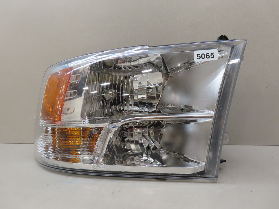 2009-2018 DODGE RAM 1500 2500 3500 FRONT RIGHT PASSENGER HEADLIGHT HAOLGEN OEM