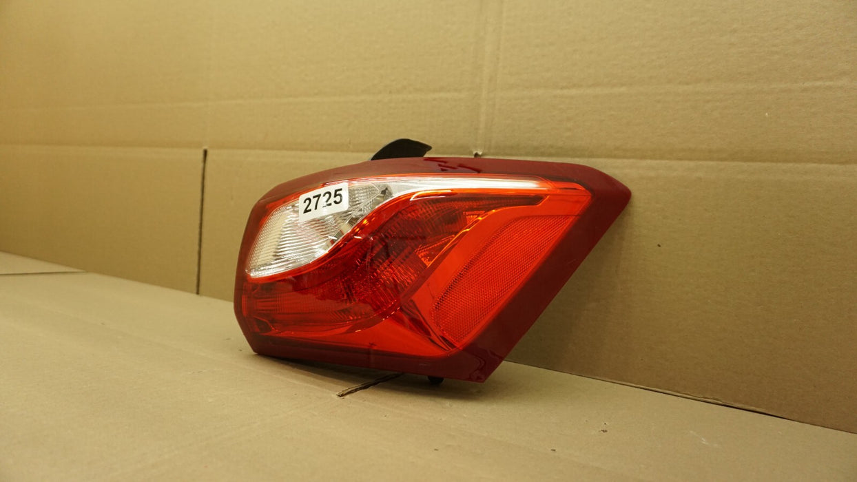 2018 2019 2020 2021 CHEVROLET EQUINOX REAR RIGHT PASSENGER SIDE TAIL LIGHT OEM