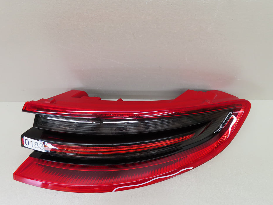2015 2016 2017 PORSCHE MACAN RIGHT REAR LED TAILLIGHT LAMP OEM