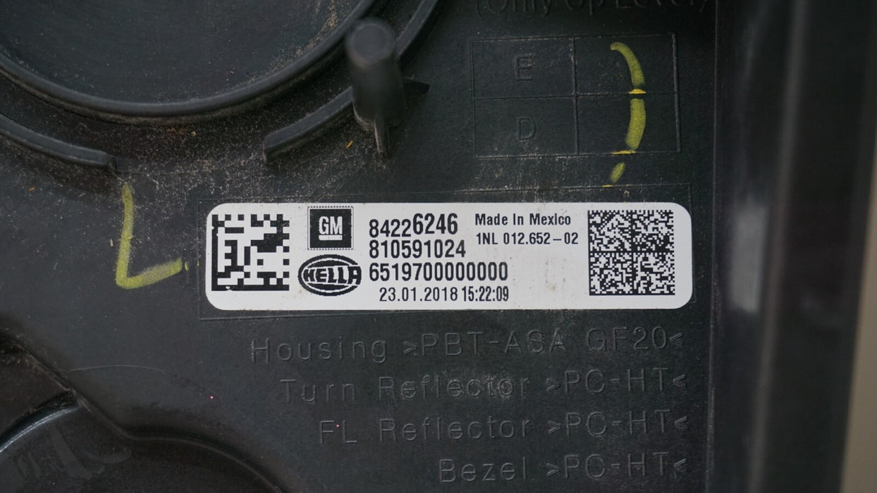 2018-2021 CHEVROELT EQUINOX FRONT RIGHT PASSENGER SIDE FOG DAY RUNNING LIGHT OEM