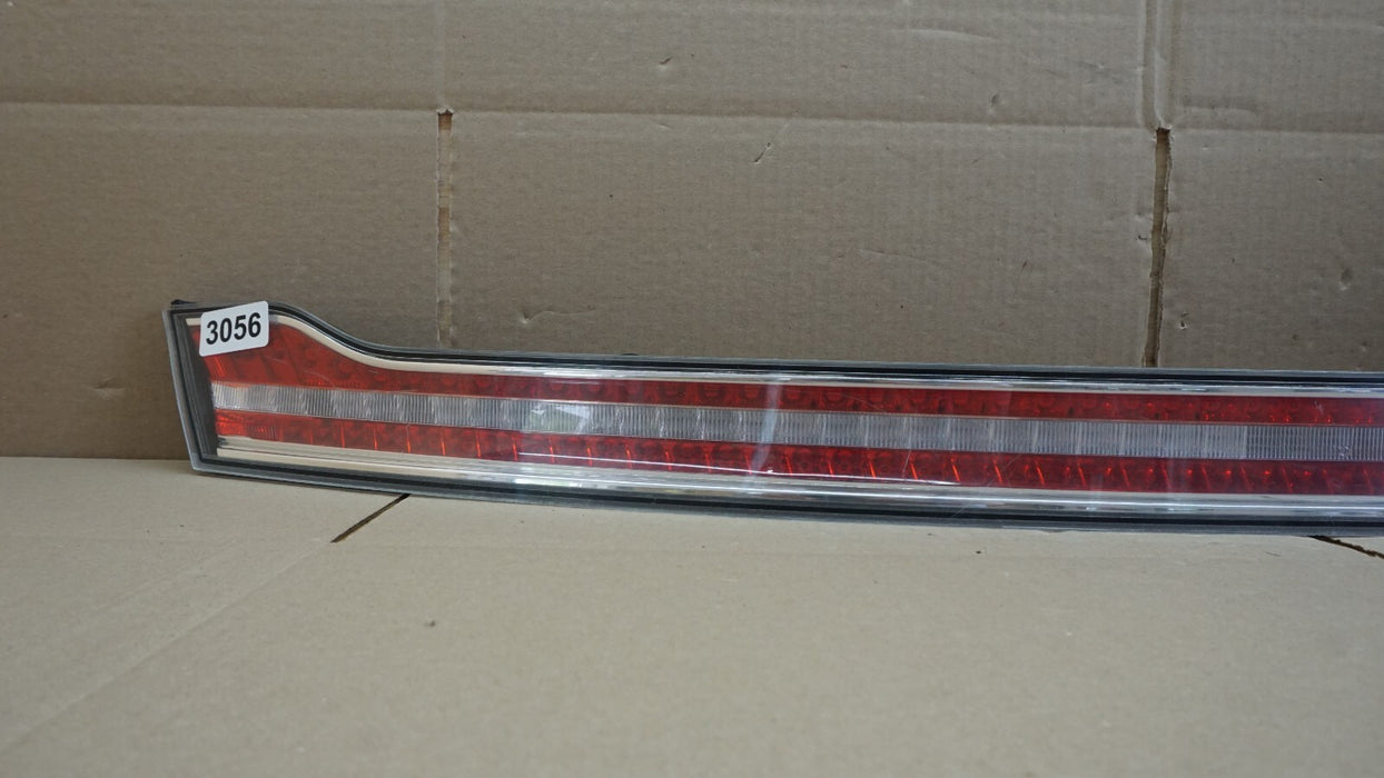 2013-2020 LINCOLN MKZ TRUNK LID REAR CENTER TAILLIGHT TAIL LIGHT LAMP LED OEM