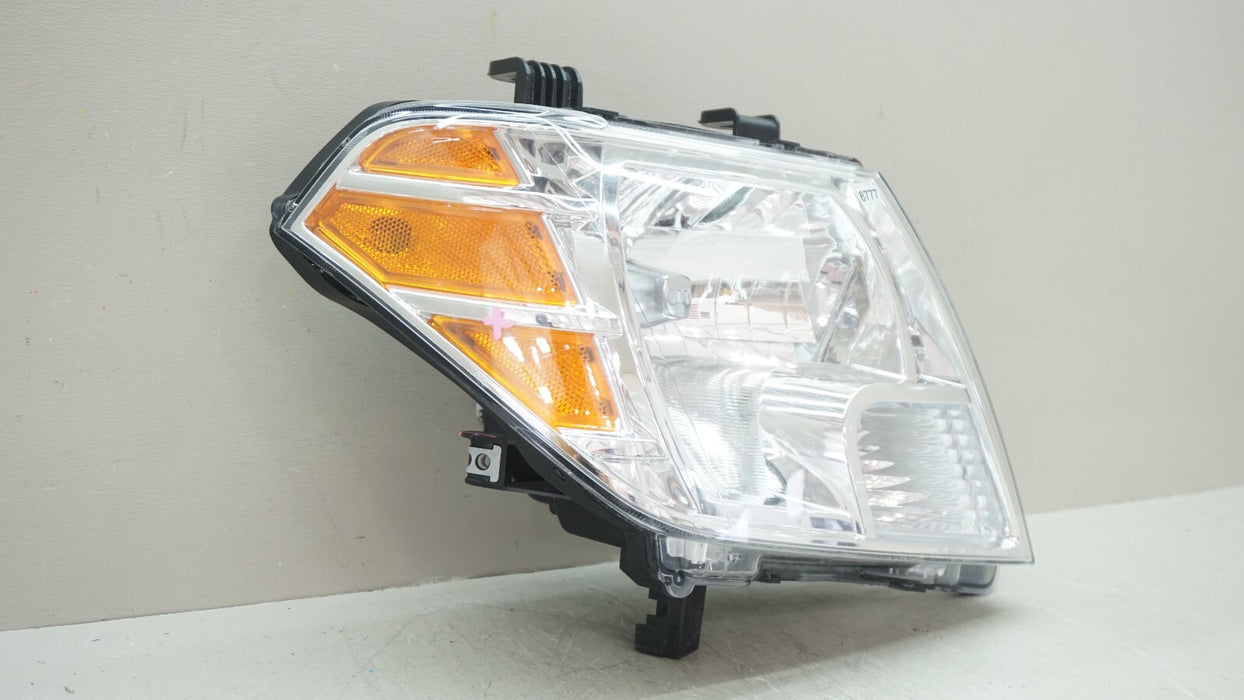2009-2021 NISSAN FRONTIER FRONT RIGHT PASSENGER SIDE HEADLIGHT OEM