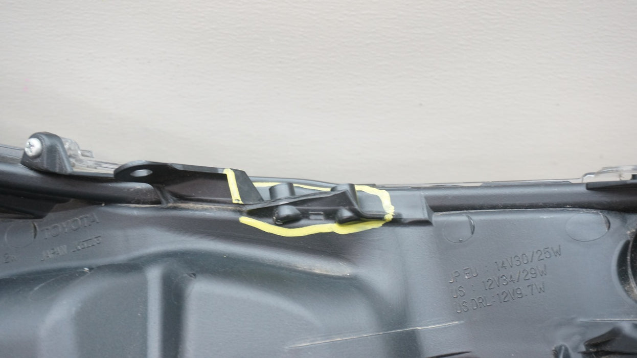 2016-2018 TOYOTA PRIUS FRONT LEFT DRIVER SIDE LED HEADLIGHT OEM