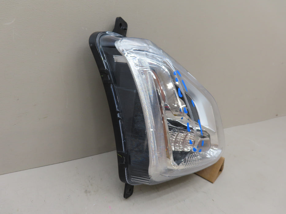 2018-2021 CHEVROLET EQUINOX FRONT RIGHT TURN SIGNAL LIGHT HALOGEN OEM 84226246