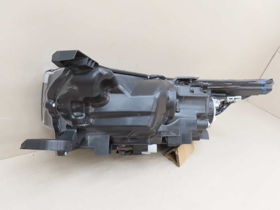 2017 2018 TOYOTA HIGHLANDER FRONT RIGHT PASSENGER SIDE HEADLIGHT AFTERMARKET