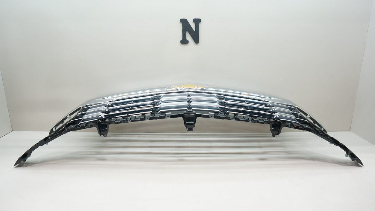 2025-2026 CHEVROLET TAHOE/ SUBURBAN FRONT RADIATOR GRILLE OEM 85775009 *NEW*