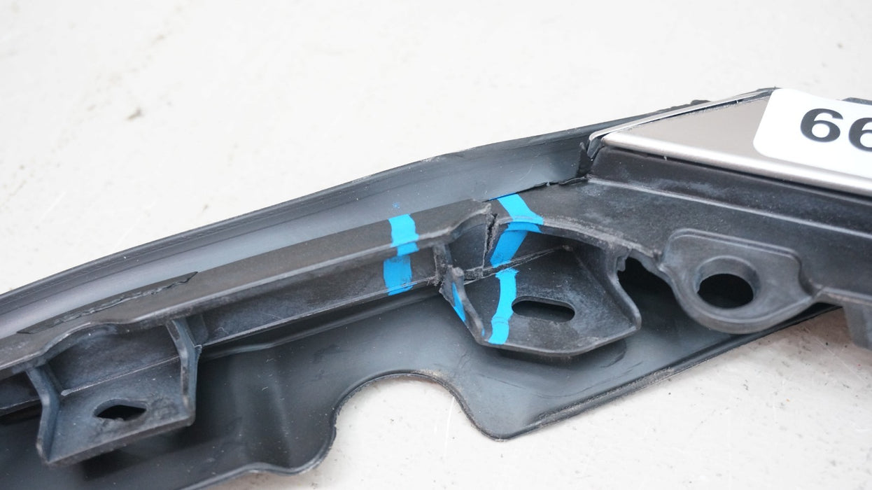 2010-2016 CADILLAC SRX FRONT DRIVER DOOR WINDOW UPPER REVEAL MOLDING 20943557