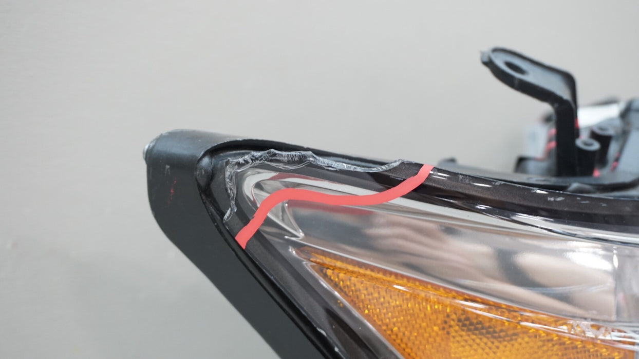 2010-2012 LEXUS RX350 FRONT RH RIGHT PASSENGER SIDE XENON HEADLIGHT OEM *DAMAGE*