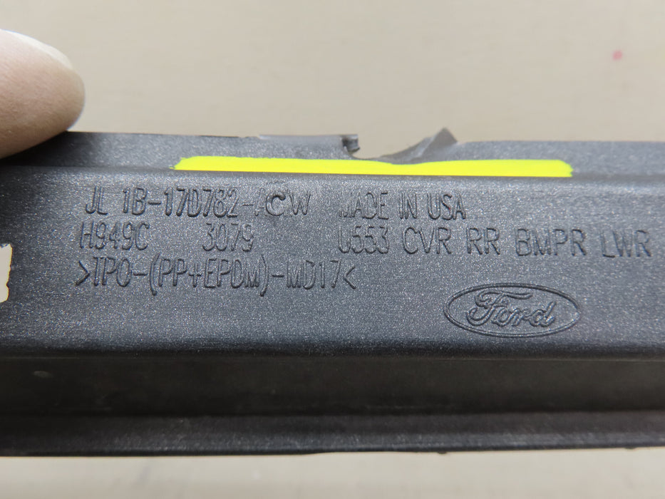 2018-2021 FORD EXPEDITION REAR LOWER BUMPER COVER OEM ---%--((()
