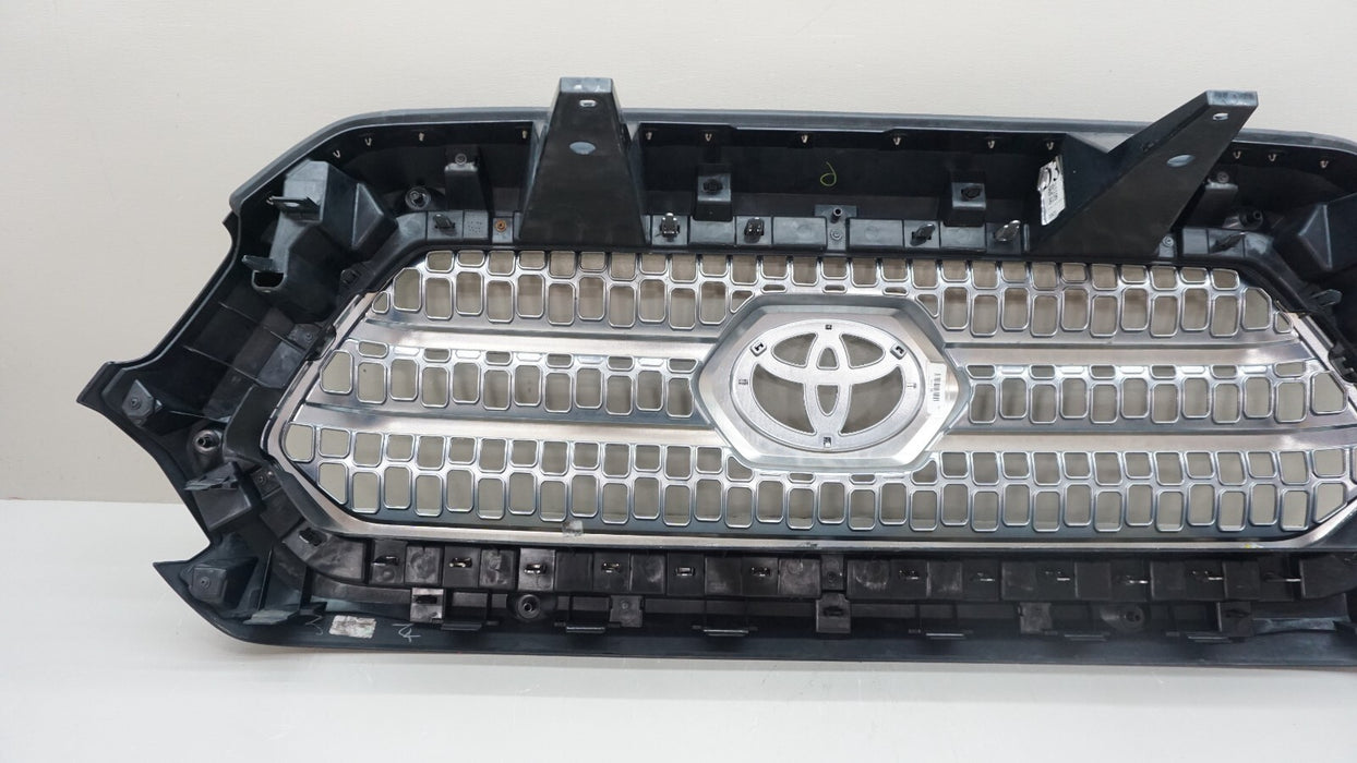 2016-2020 TOYOTA TACOMA FRONT CHROME MAIN CENTER GRILLE OEM 5311304030