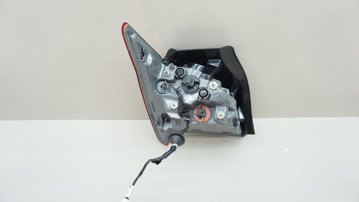 2021-2023 HYUNDAI ELANTRA REAR RH RIGHT PASSENGER SIDE OUTER TAIL LIGHT OEM