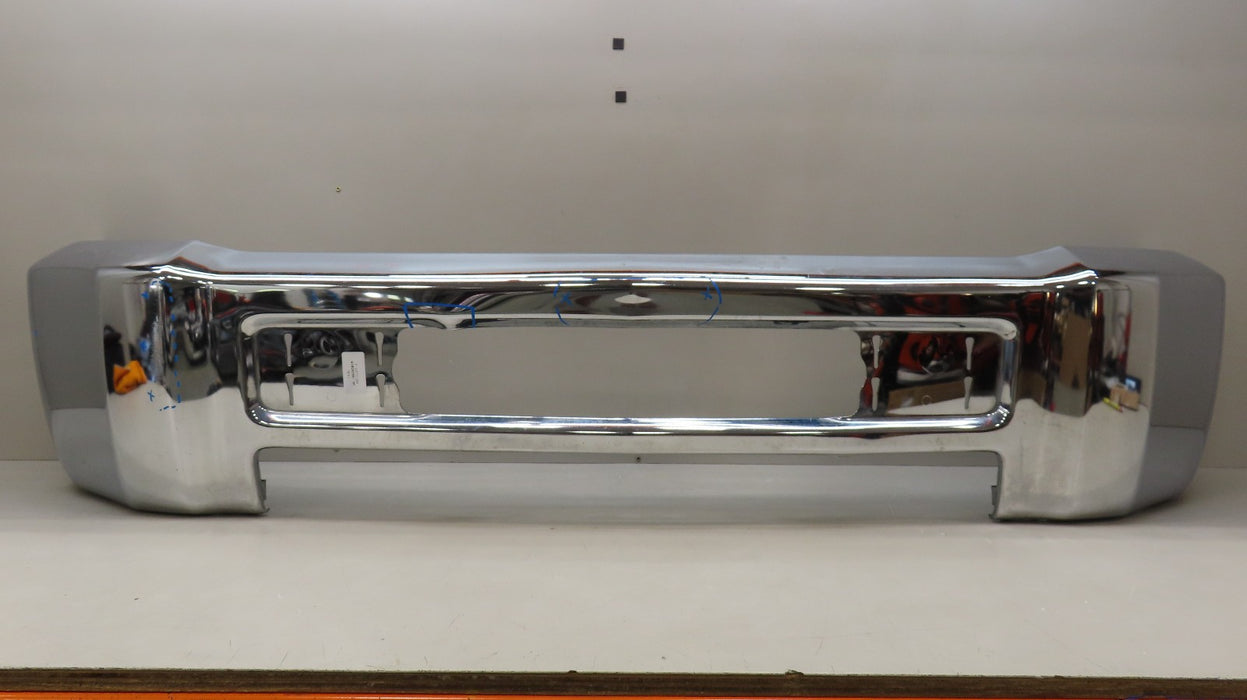 2015-2019 CHEVROLET SILVERADO 2500-3500HD FRONT BUMPER COVER OEM 23254757