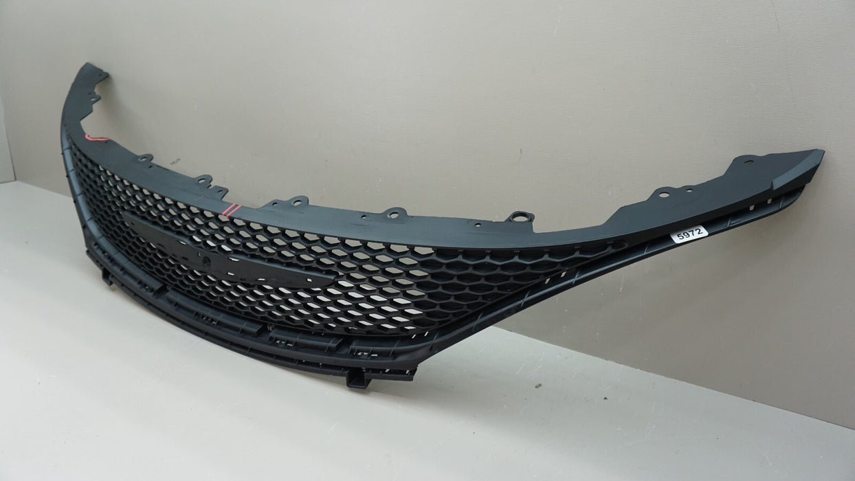 2017-2019 CHRYSLER PACIFICA FRONT UPPER GRILL GRILLE COVER OEM 68228996A