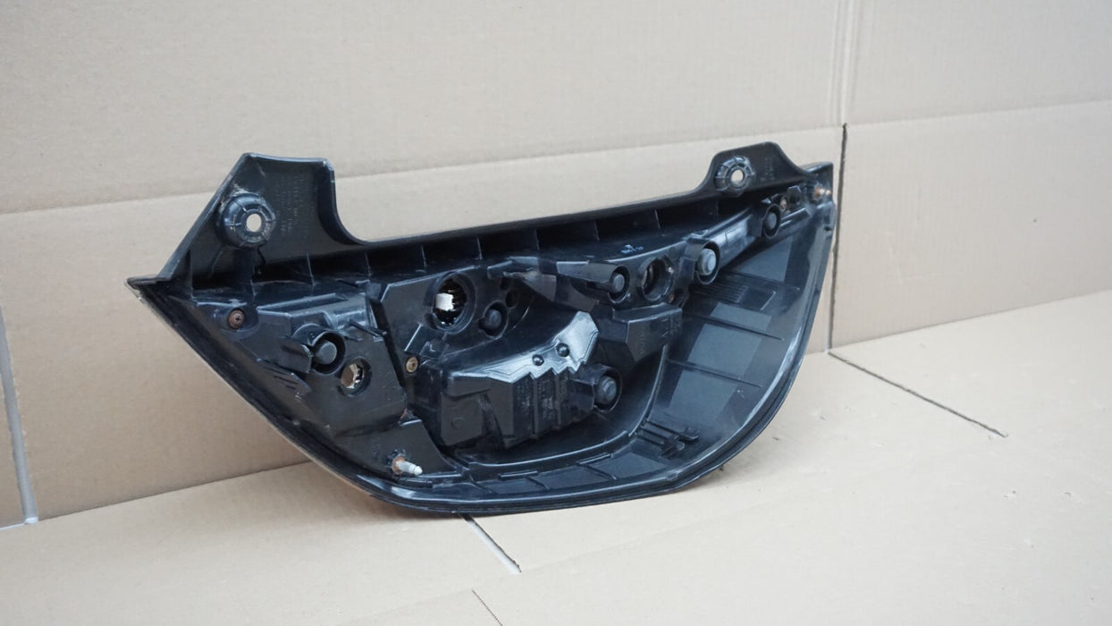 2014-2017 TOYOTA PRIUS REAR LEFT DRIVER OUTER TAIL LIGHT LAMP OEM 14 15 16 17