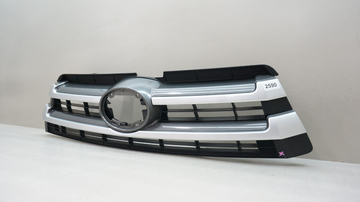 2016-2019 TOYOTA HIGHLANDER FRONT BUMPER RADIATOR GRILLE OEM 53101-0E240